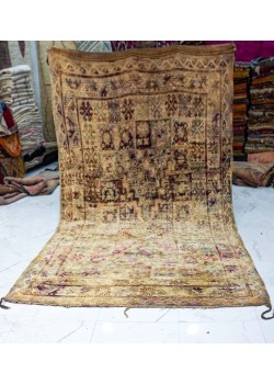 Unique vintage moroccan rug 210 x 411 cm - 878 €