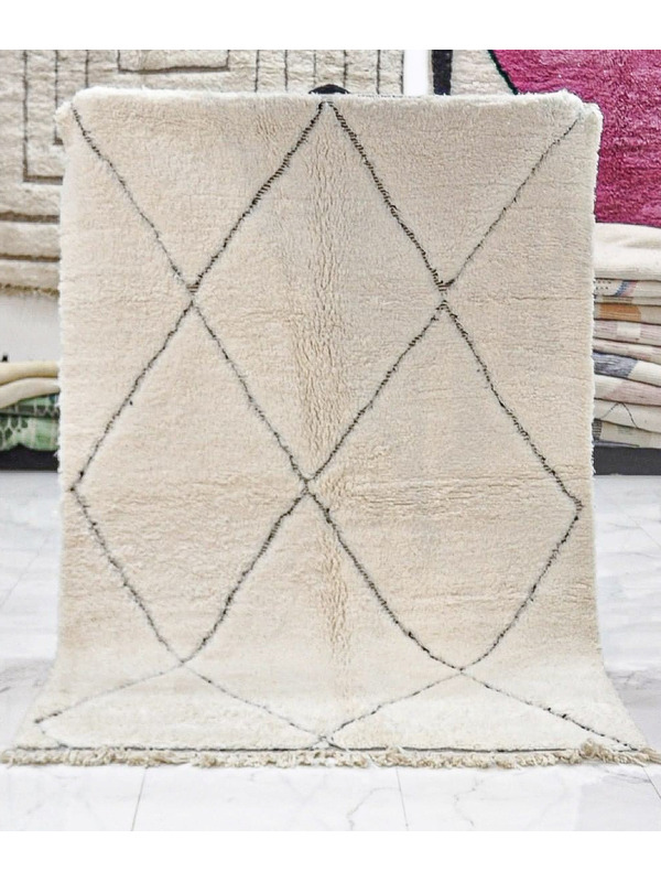 White wool Beni Ourain rug 160 x 250 cm - 336 €