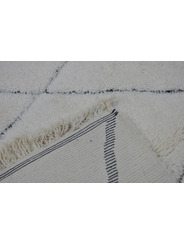 White wool Beni Ourain rug 160 x 250 cm - 336 €