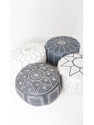 Pack of 4 leather poufs Gray & white - 292 €