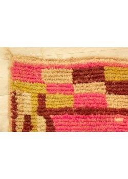 Pink berber rug 165 x 257 cm - 393 €