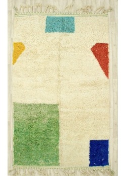 White Moroccan Rug 9 x 5 ft - 395 €