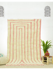 Authentic Ivory pink Berber Rug - 86 €