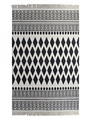 Tapis blanc et noir au losanges 160 X 250 CM - 65 €