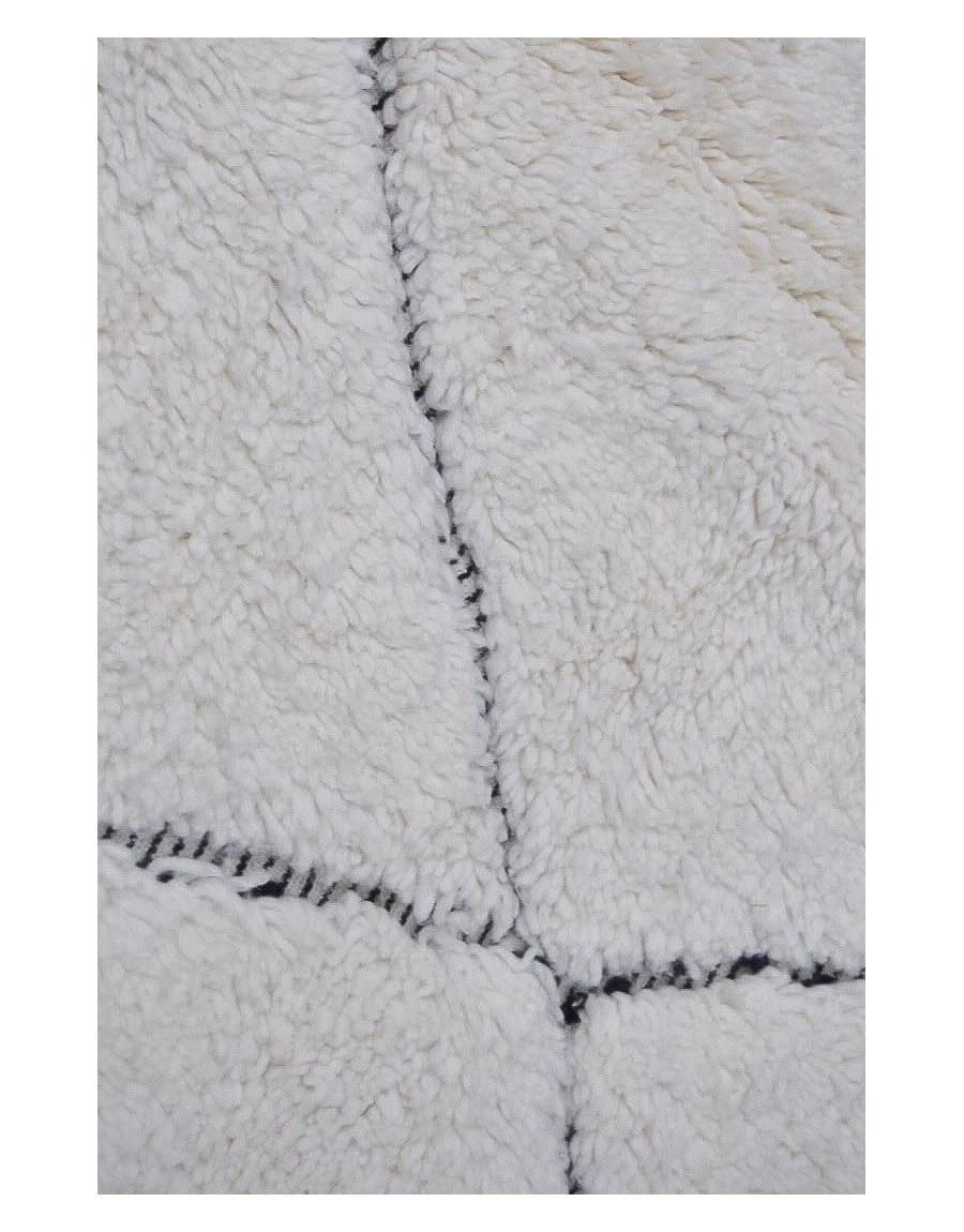 cream moroccan rug - 379 €