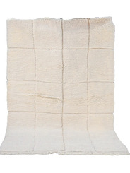 Tapis berbere blanc - 325 €