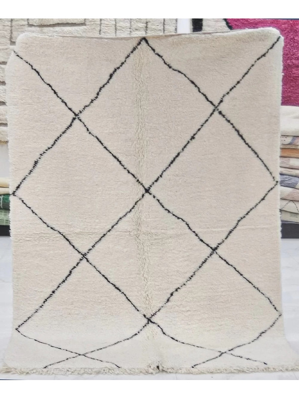 large cream rug - 379 €