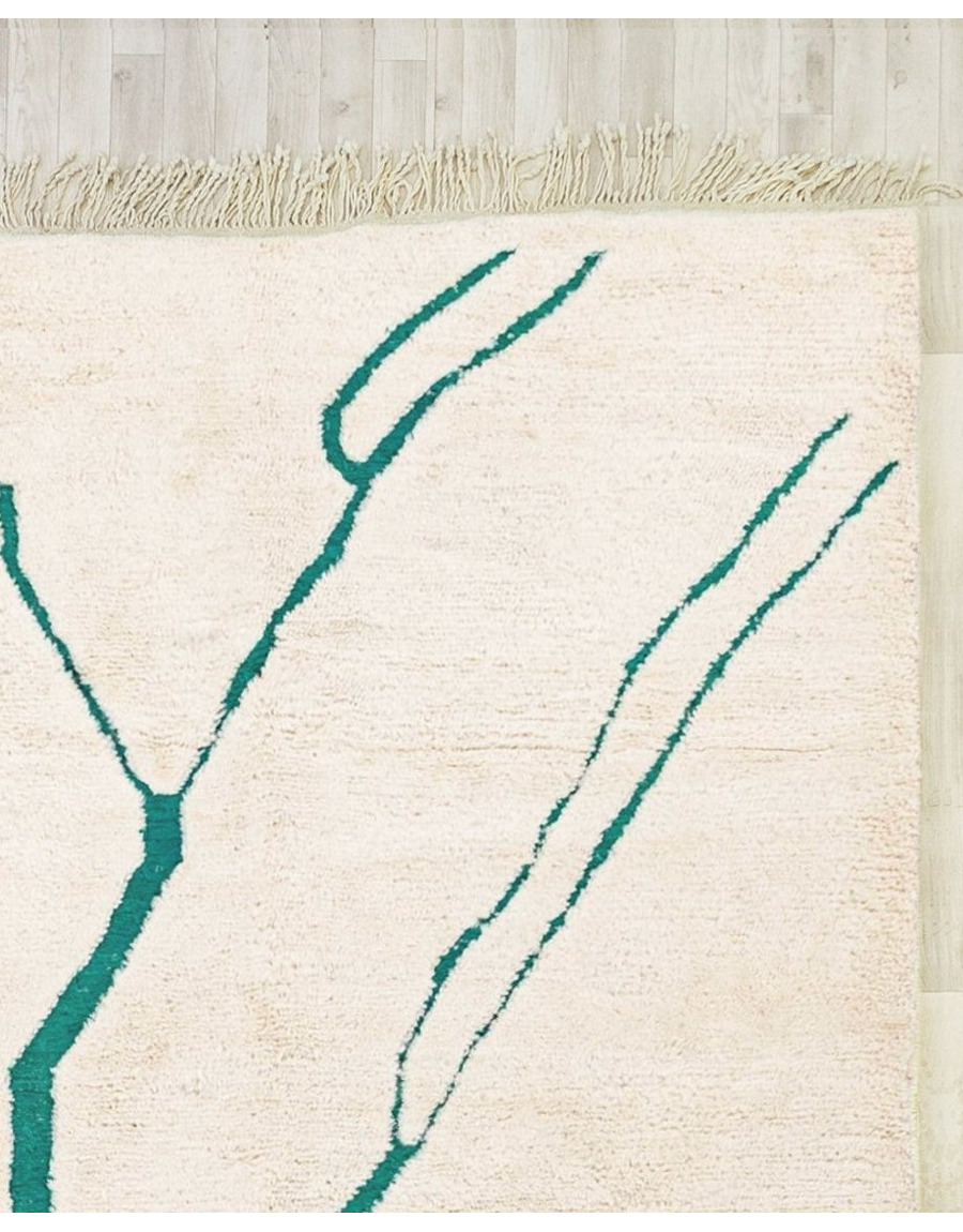 cream and green rug - 109 €