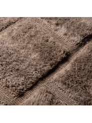 160x230 Cm brown rug - 309 €