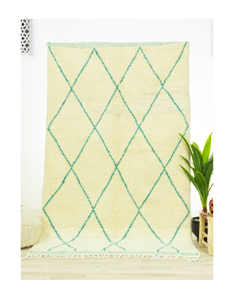 Wool green rug - 319 €