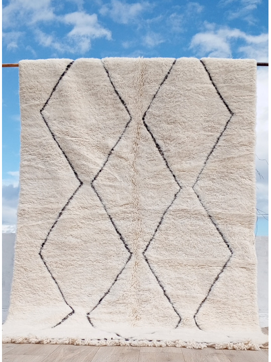 large cream berber rug - 429 €