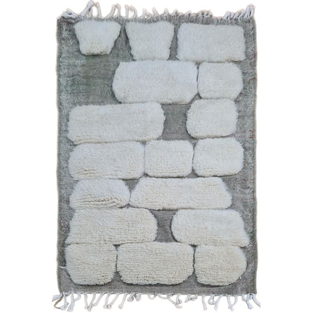 white and grey wool rug - 289 €