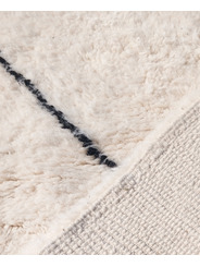 diamond wool rug - 199 €