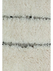 handmade moroccan berber rug - 439 €