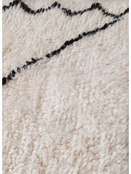 tapis berbere noir et blanc - 199 €