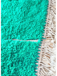 light green wool rug - 295 €