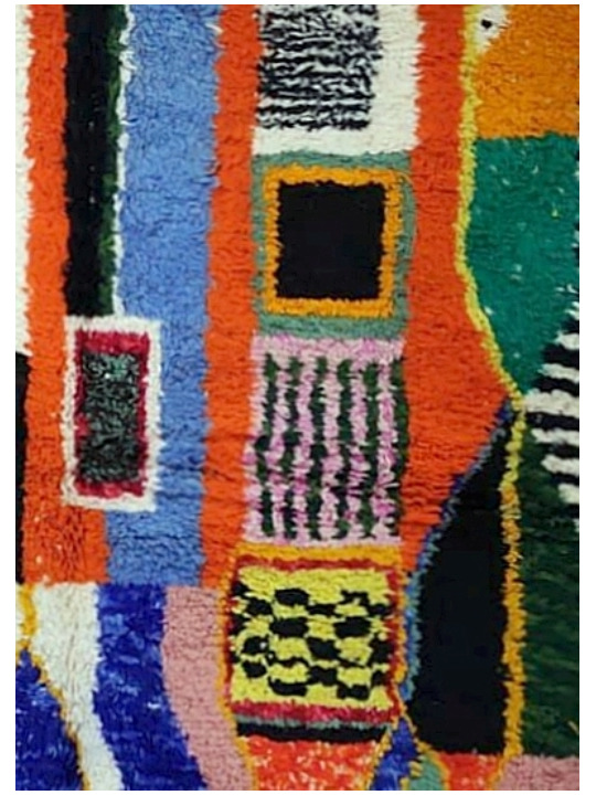 tapis marocain coloré - 275 €