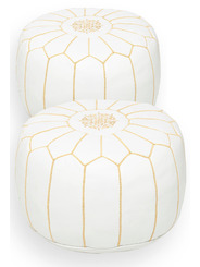 Set of 2 white poufs - 183 €