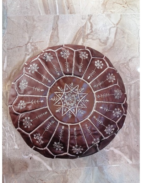 Stained leather pouf with embroidery - 125 €