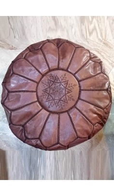 Chocolate brown leather pouf - 117 €