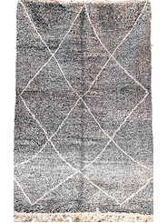 Tapis berbère gris - 327 €