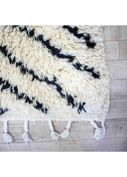 petit tapis berbere 124 x 176 cm - 209 €